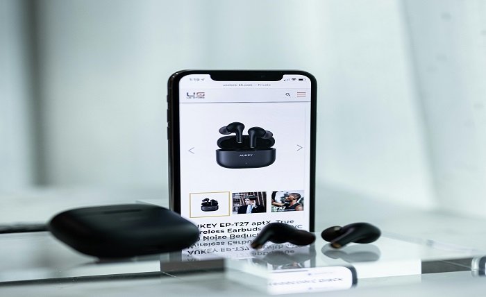 rs 119 wireless earbuds for gaming thespark shop